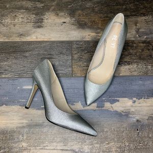 🤍Renvy🤍 Simone pumps 6M